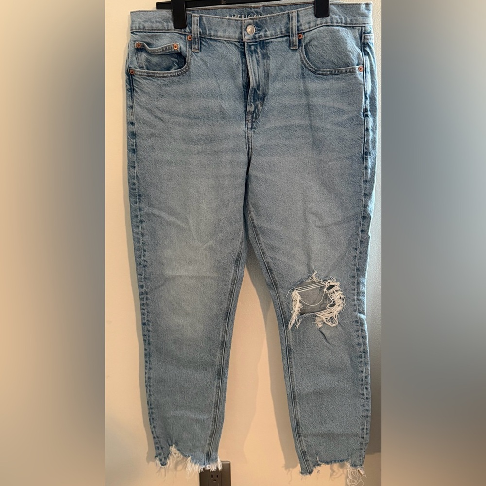 American Eagle Women’s Distressed Jeans Size 14